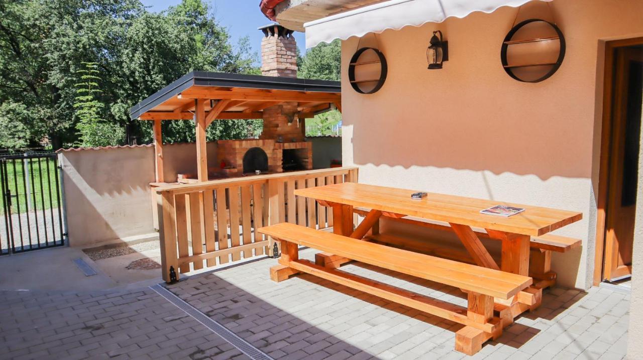 Giadda Rooms Borsa  Exterior photo