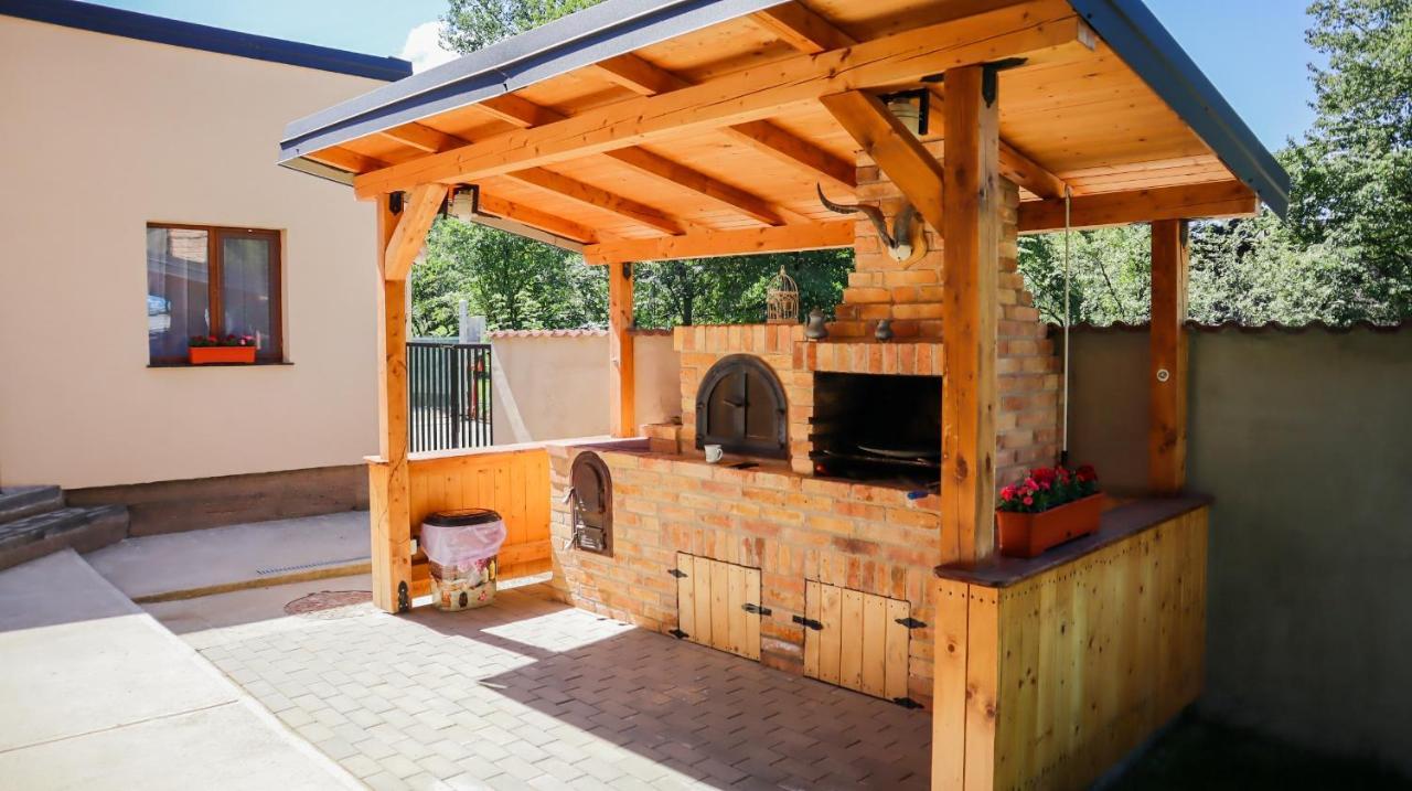 Giadda Rooms Borsa  Exterior photo